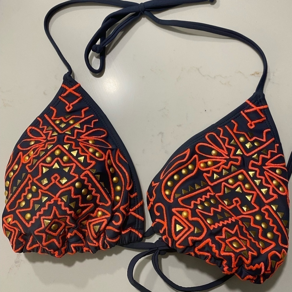 BNWOT Xhilration Bikini Top